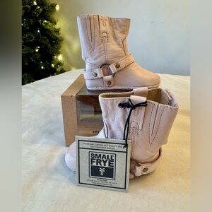 Brand new! Small Frye Pink Leather Harness Bootie, sz 1 (Birth- 3 months)
